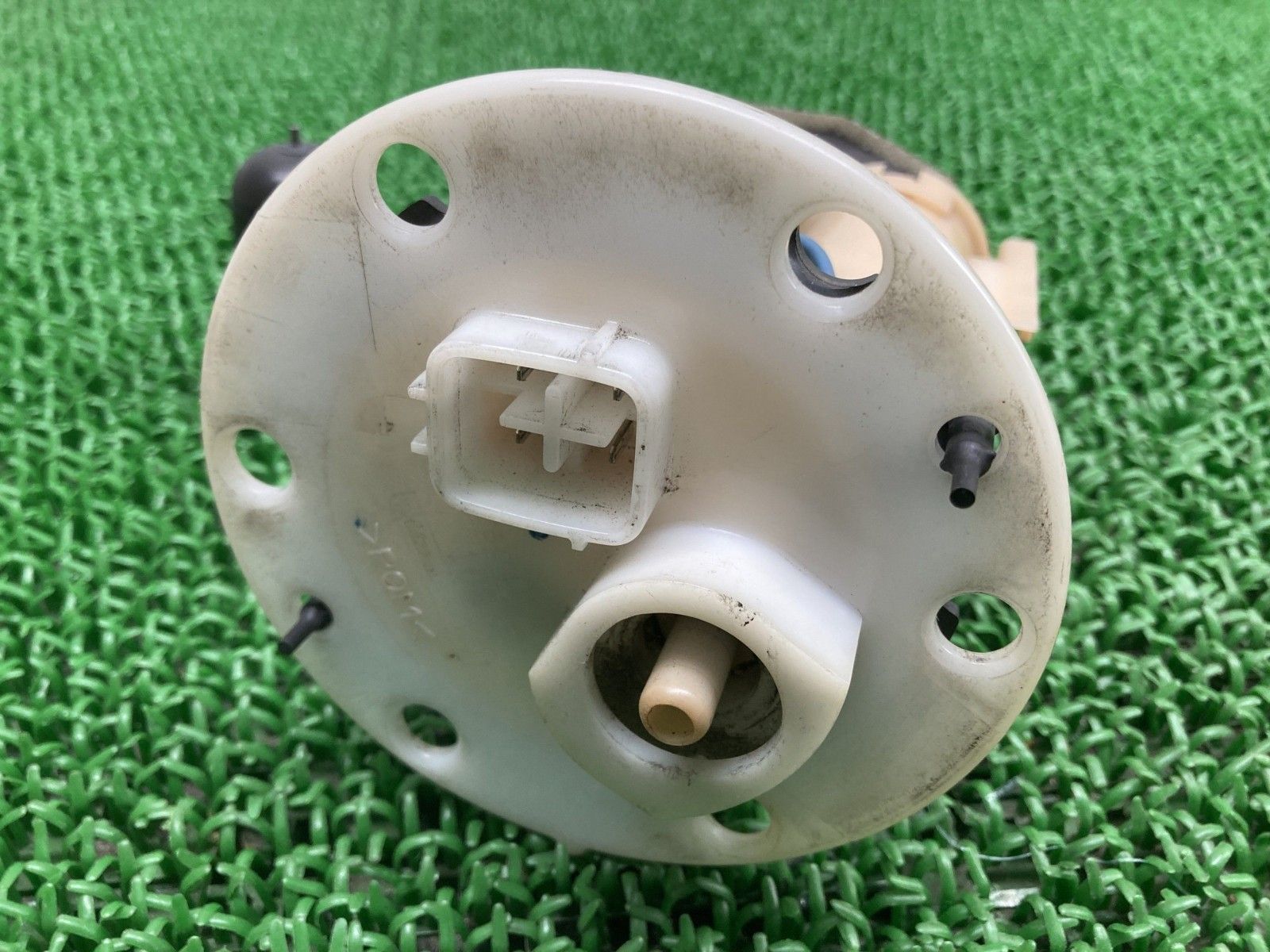 ギア フューエルポンプ 10B ヤマハ 純正 バイク 部品 UA06J GEAR フューエルセンサー 燃料ポンプ 修復素材や部品取りに bL