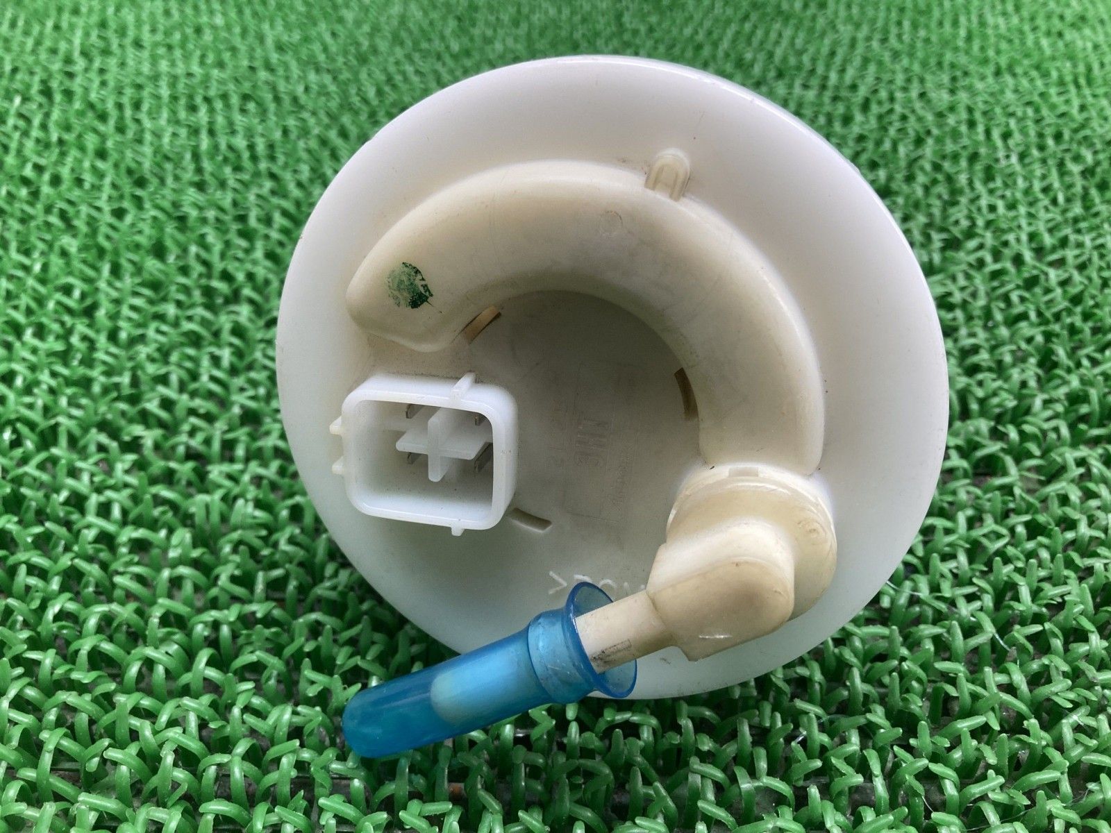 SR400 フューエルポンプ 3HT ヤマハ 純正 RH03J フューエルセンサー 燃料ポンプ 割れ欠け無し 修復素材や部品取りに Pa