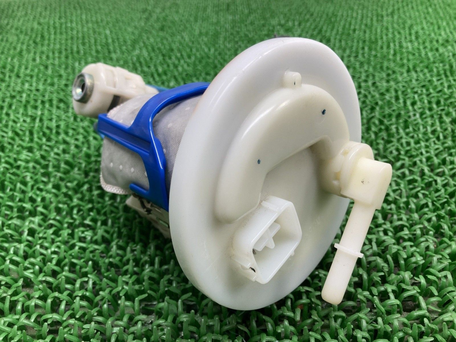 YZF-R25 フューエルポンプ 1WD ヤマハ 純正 バイク 部品 RG10J フューエルセンサー 燃料ポンプ 機能的問題なし 品薄 oM