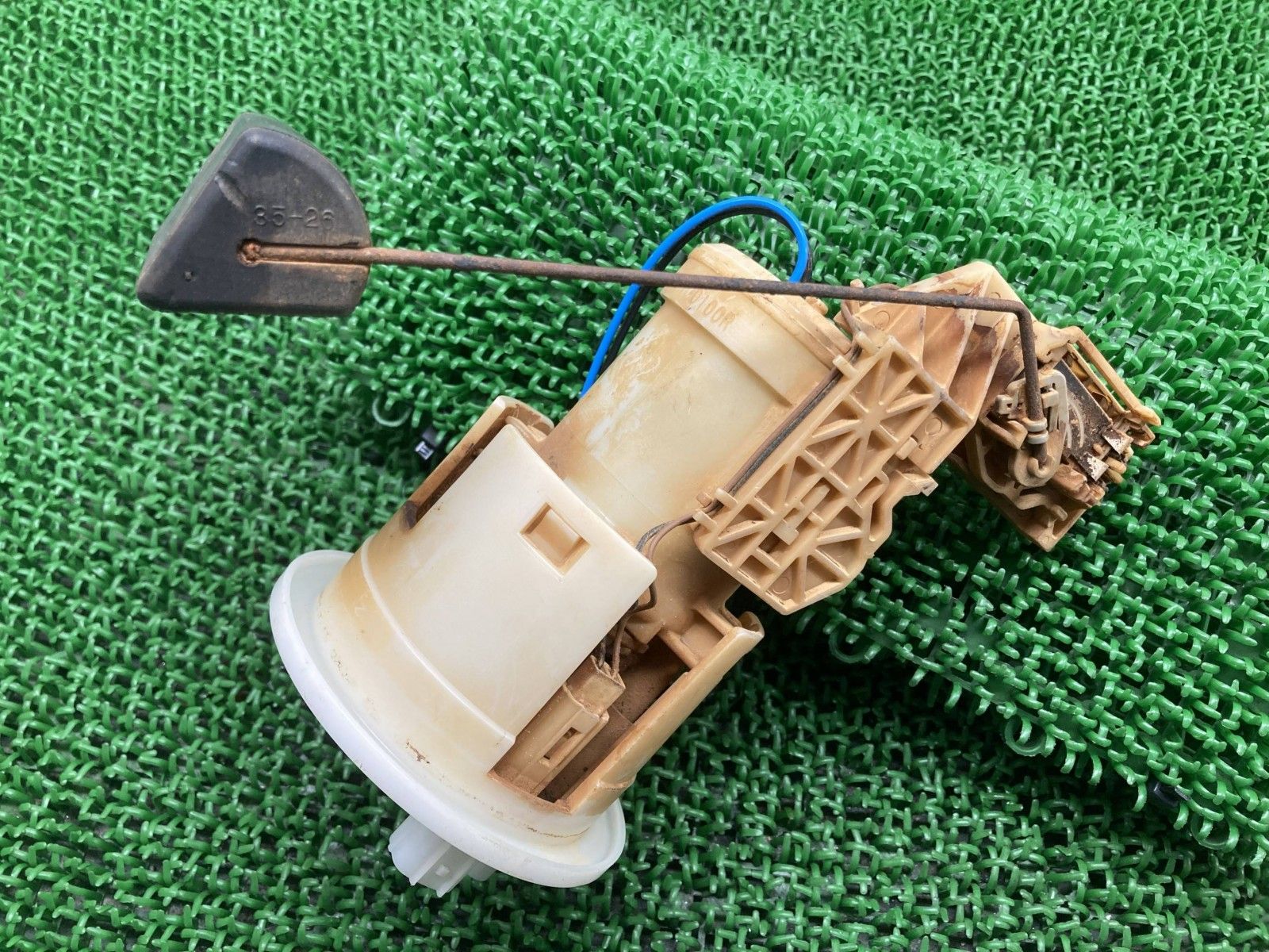 CBR600RR フューエルポンプ 16700-MFJ-D01-M1 ホンダ 純正 PC40 フューエルセンサー 燃料ポンプ 修復素材や部品取りに vJ