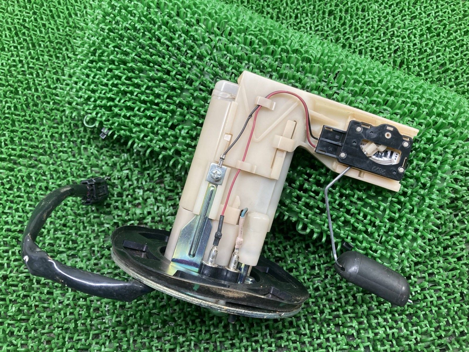 NC700X フューエルポンプ UC-T35HU51 ホンダ 純正 バイク 部品 RC63 フューエルセンサー 燃料ポンプ 機能的問題なし 品薄 fP