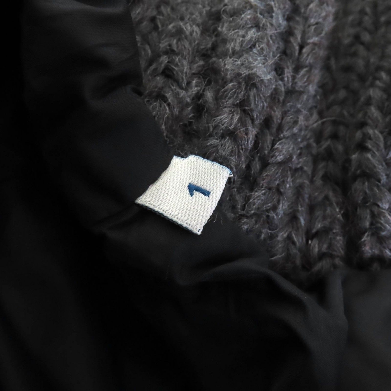 美品△MONCLER モンクレール OCELOT ウール100％ ロロピアーナ社製生地
