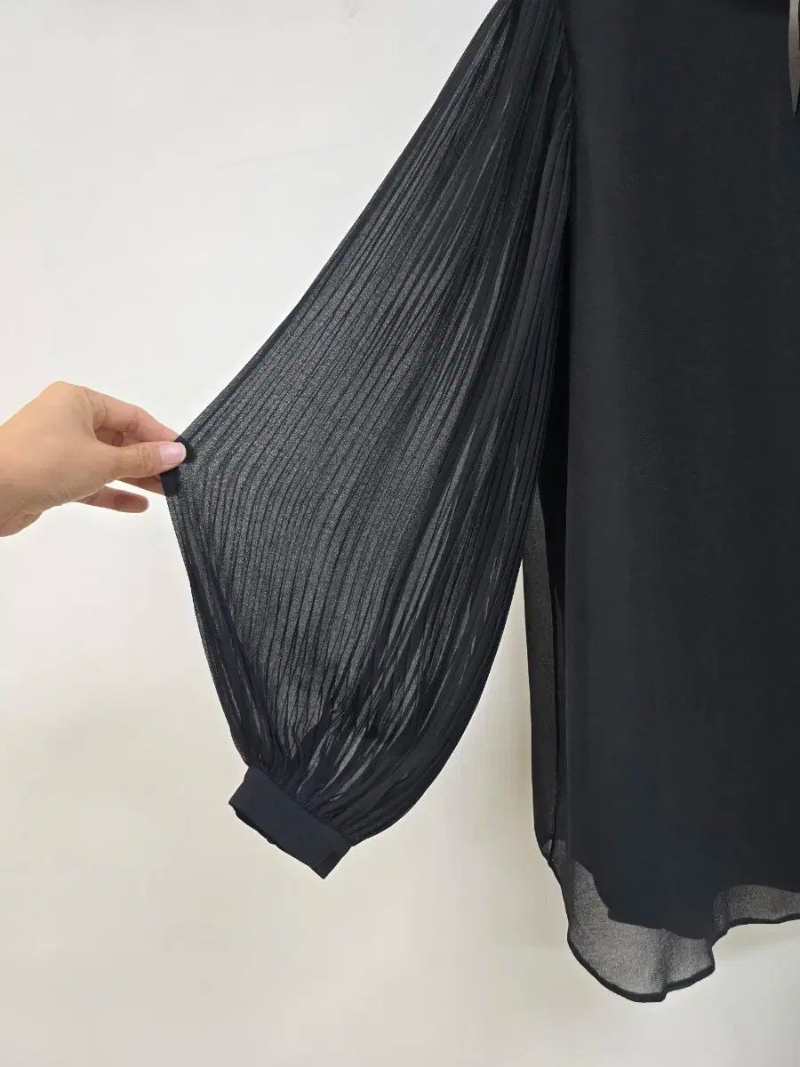 モジョエスピン プリーツ