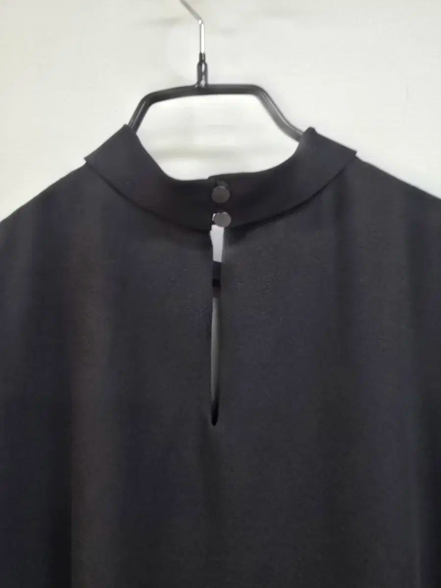 ブラウスTシャツ