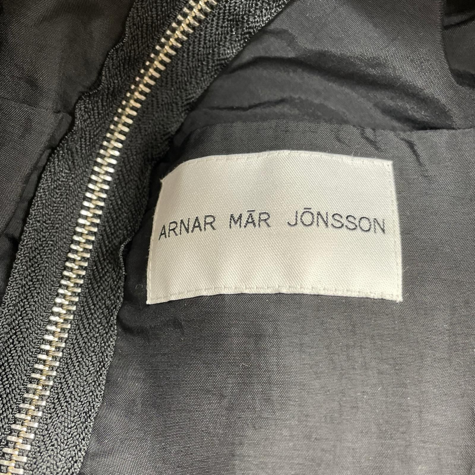 ｼﾞｯﾌﾟｱｯﾌﾟｼﾞｬｹｯﾄ