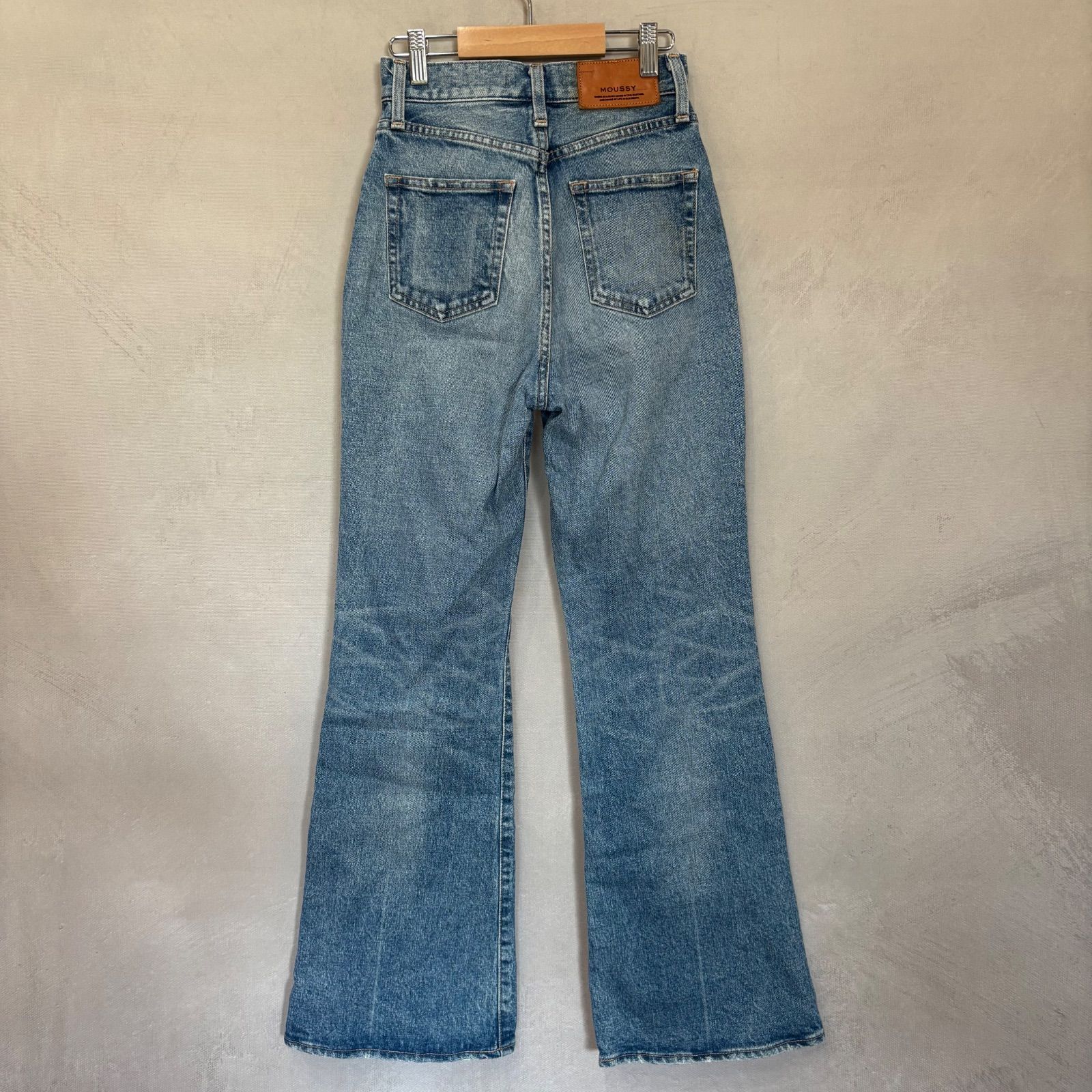 中古・古着通販】moussy (マウジー) MVSフレアデニム インディゴ 