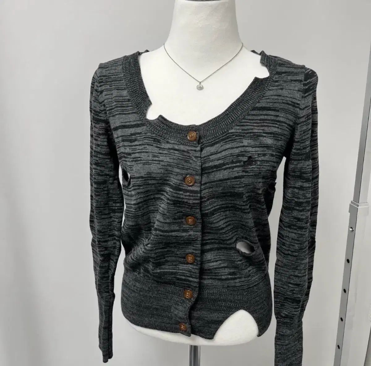 Vivienne Westwood グレー ダメージ カーディガン