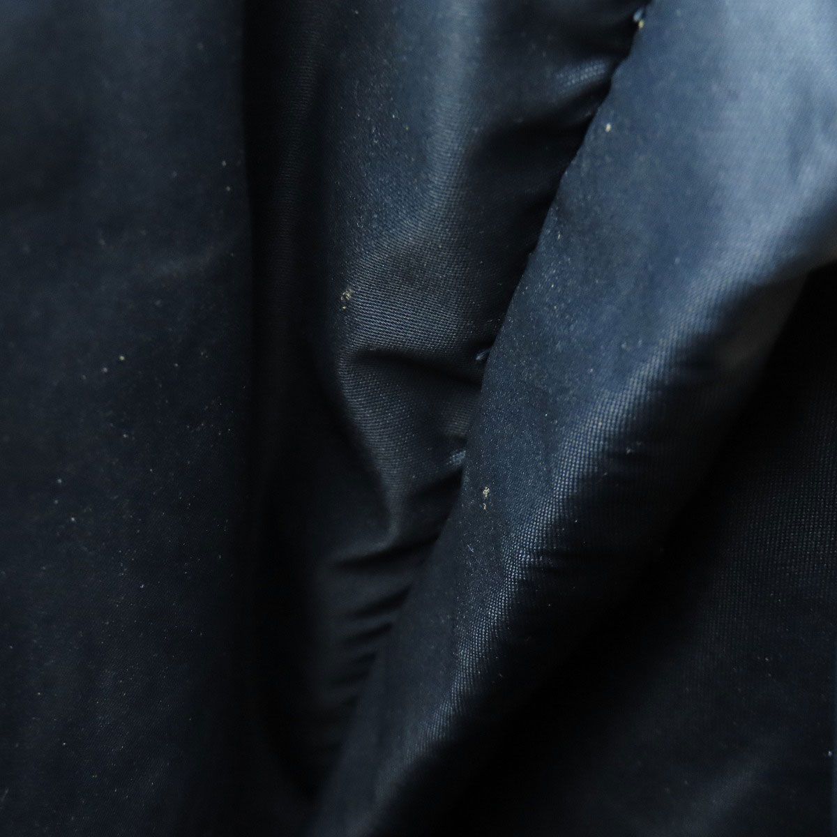 ハンティングワールド ロゴ