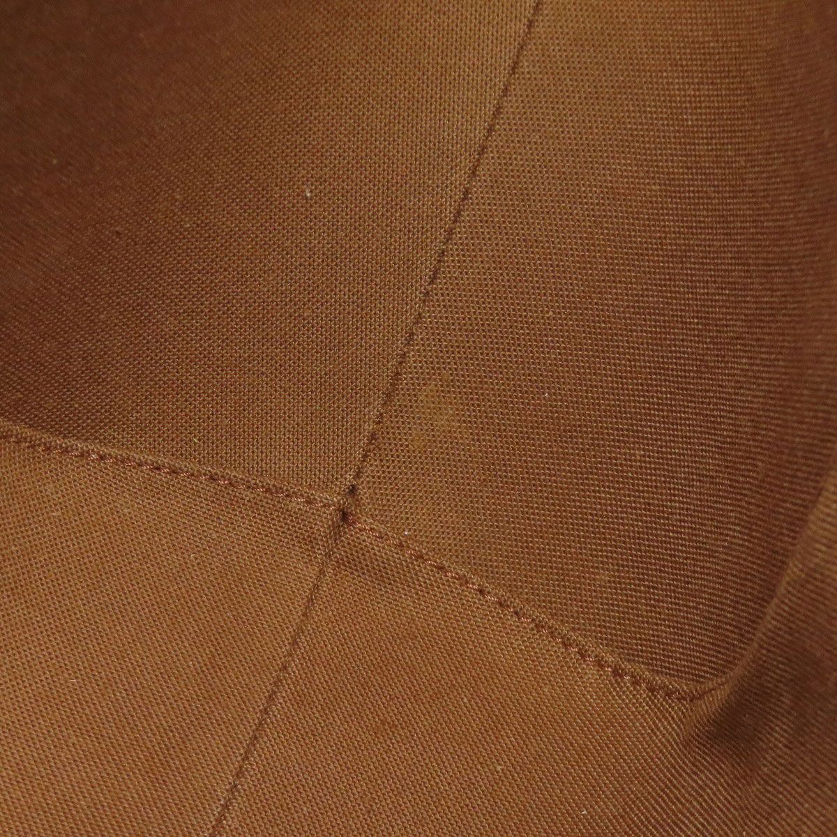 モノグラムキャンバス