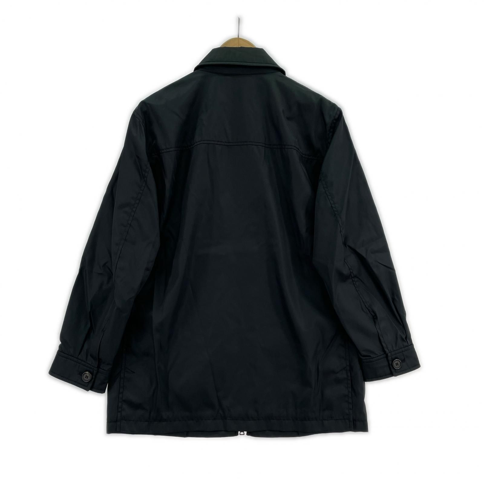 PRADA ｼﾞｯﾌﾟｱｯﾌﾟﾅｲﾛﾝｼﾞｬｹｯﾄ 46 - メルカリ