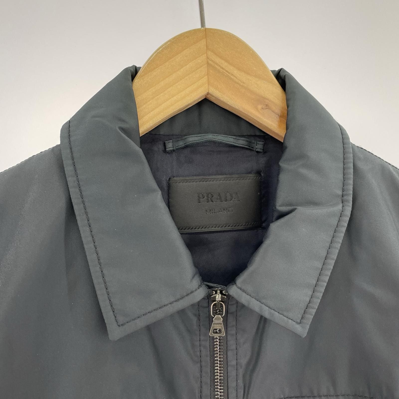 PRADA ｼﾞｯﾌﾟｱｯﾌﾟﾅｲﾛﾝｼﾞｬｹｯﾄ 46 - メルカリ