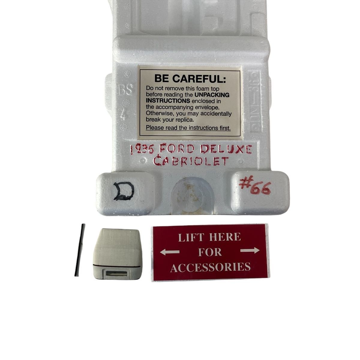 ダンバリーミント 1 24 1936 フォード カブリオレ ミニカー N10544465