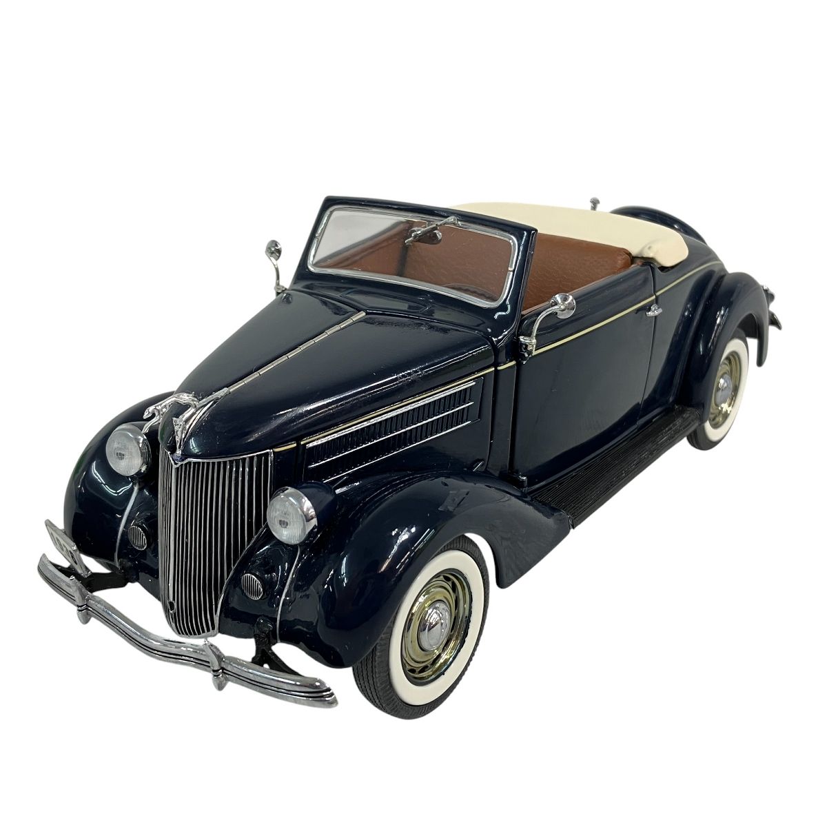 ダンバリーミント 1 24 1936 フォード カブリオレ ミニカー N10544465