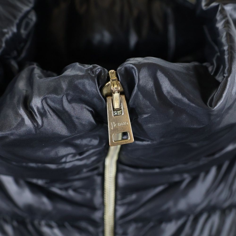 ジップアップ ダウン