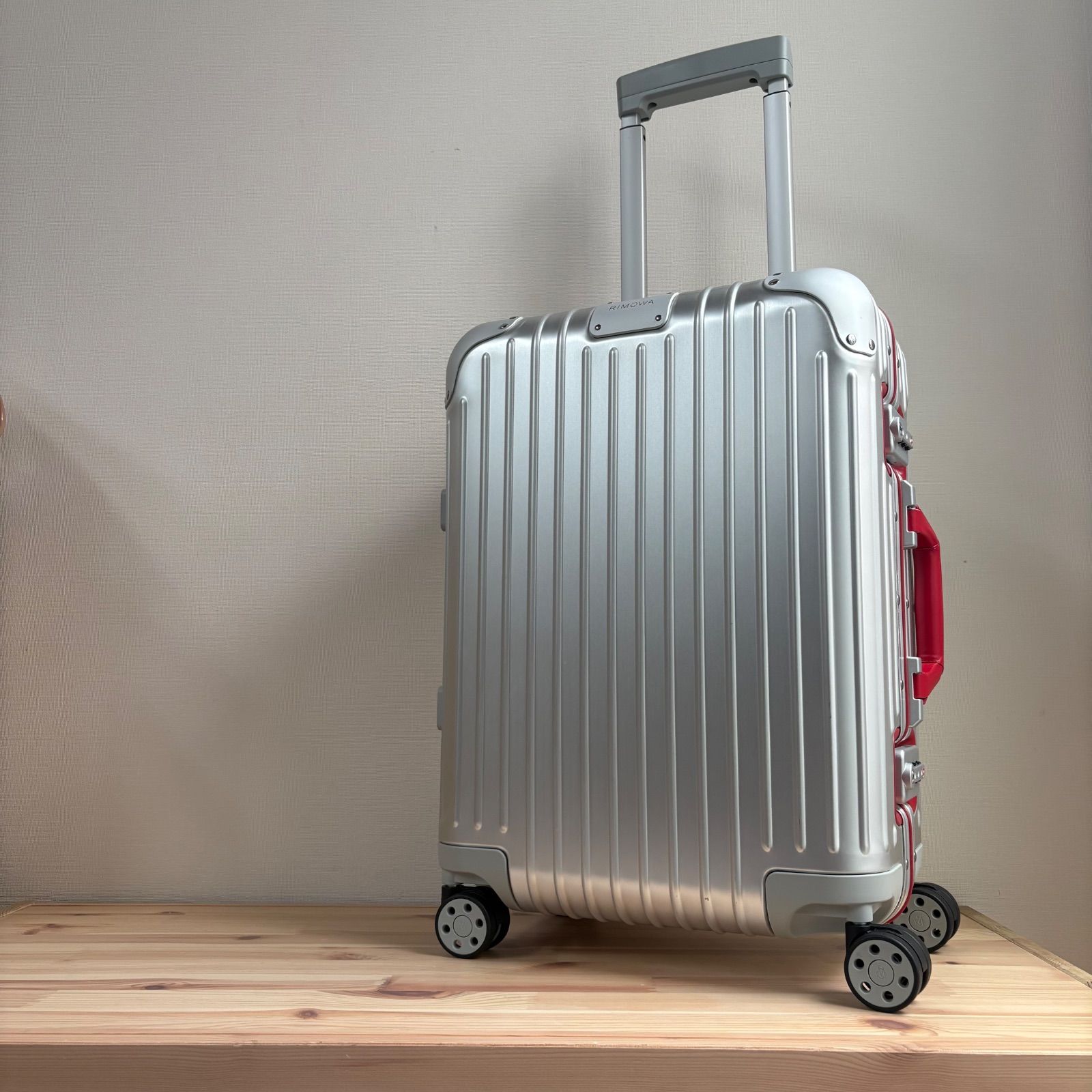 美 生涯保証 RIMOWA TWIST CABIN SILVER 35 L キャリーケース レザーハンドル