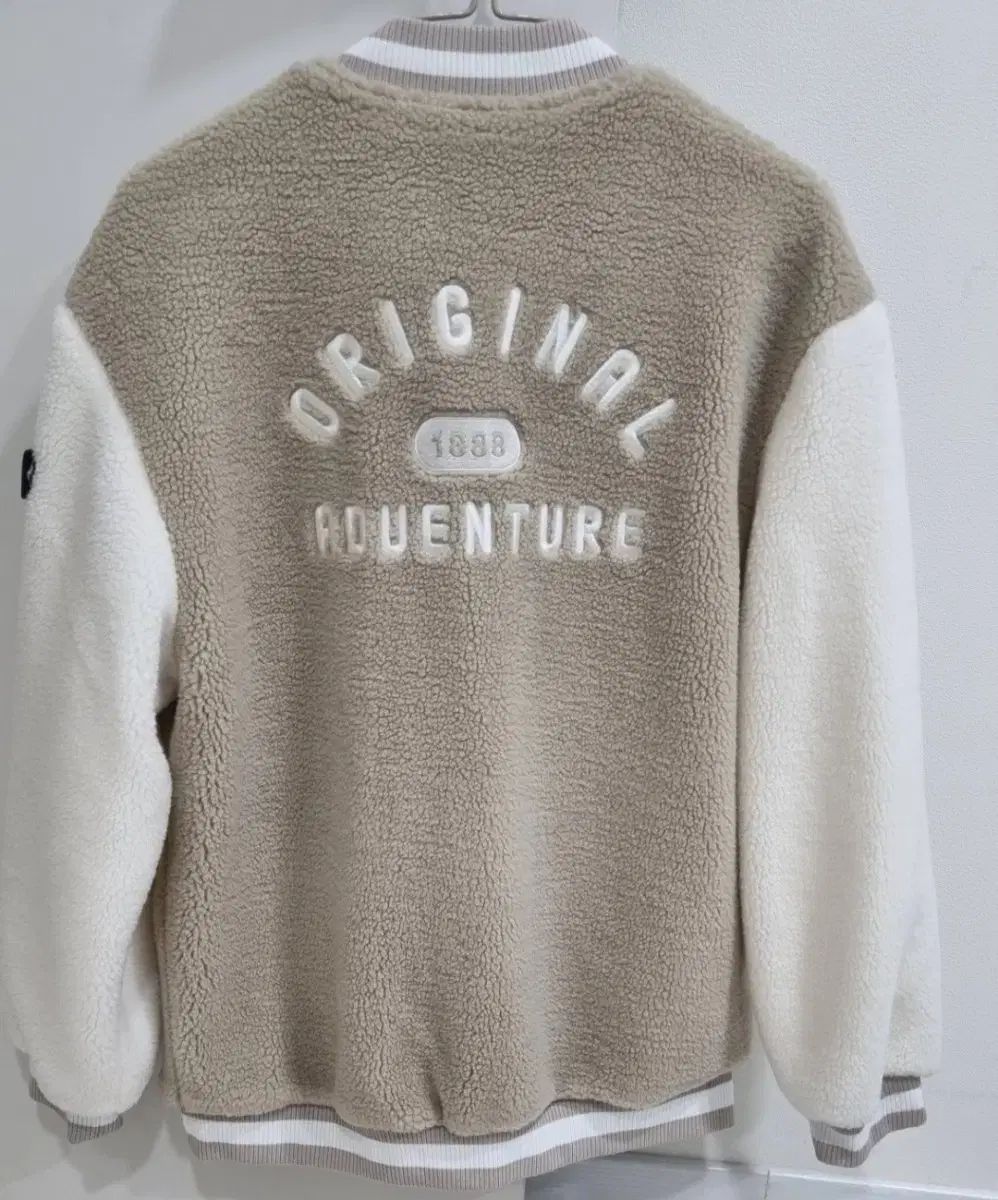 ナショナルジオグラフィックキッズ フリース