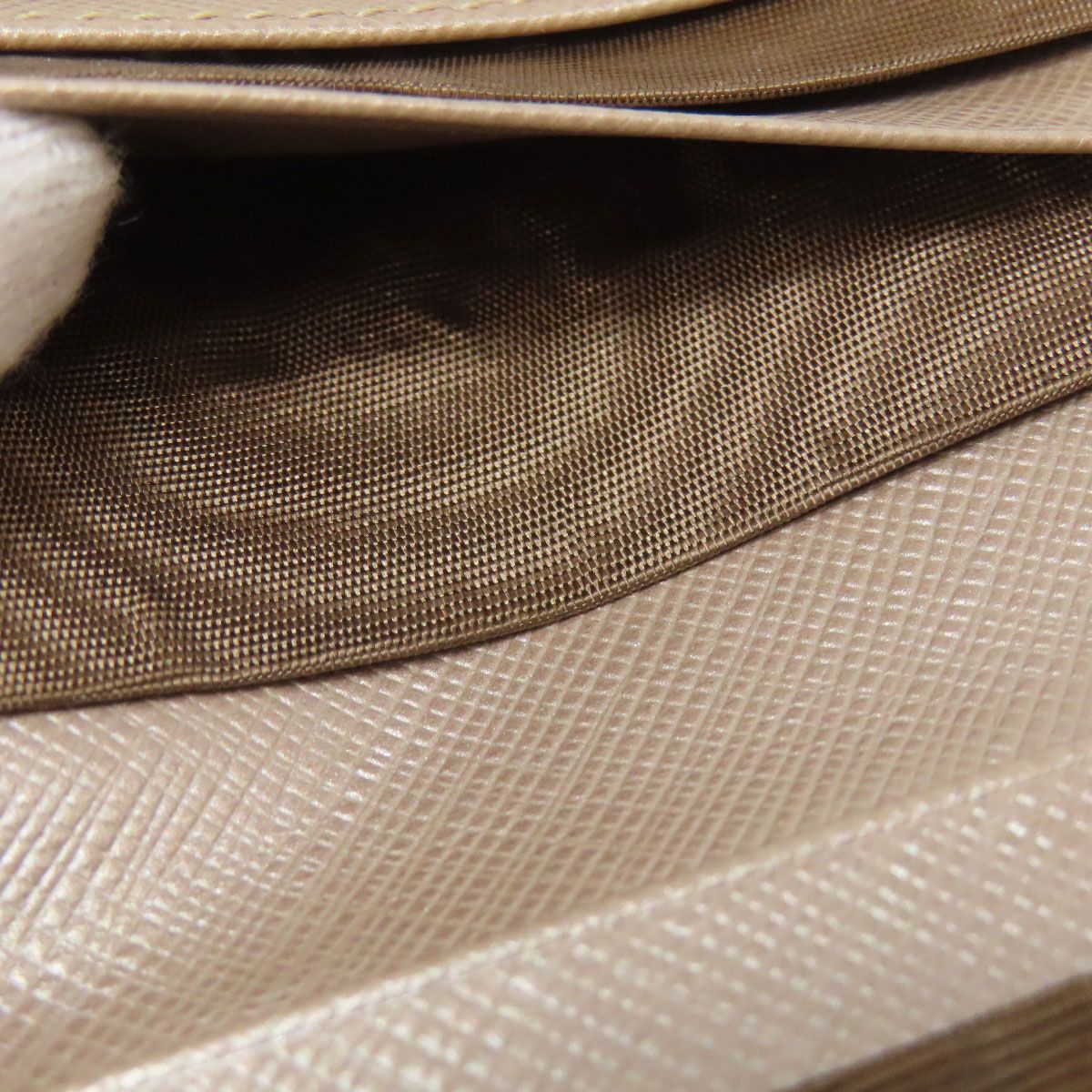 二つ折り財布 小銭入れあり