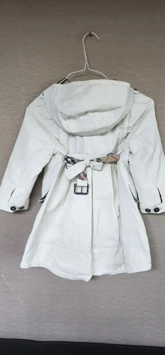 バーバリーキッズ ジャケット 6 y