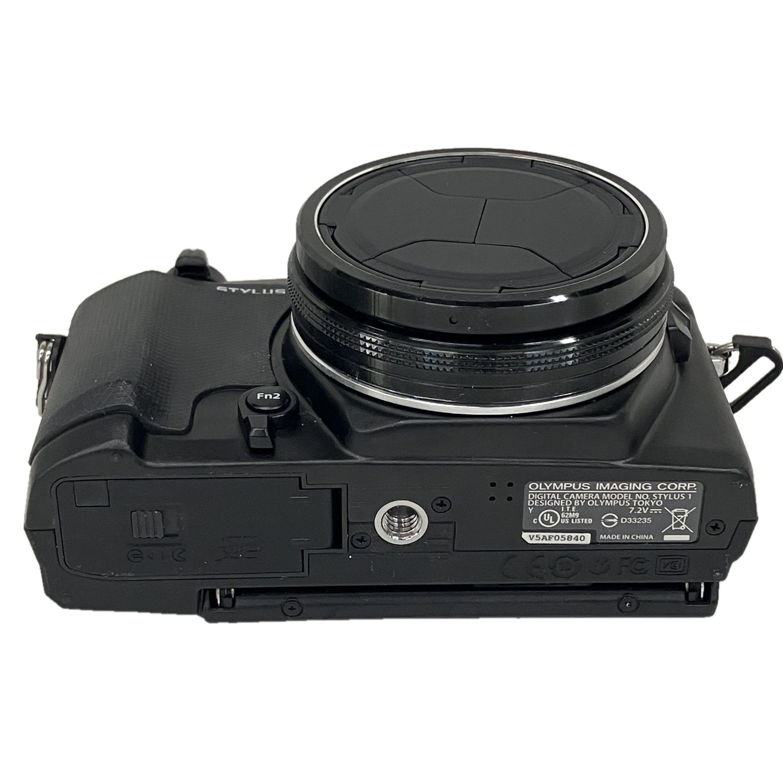 コンパクトデジタルカメラ