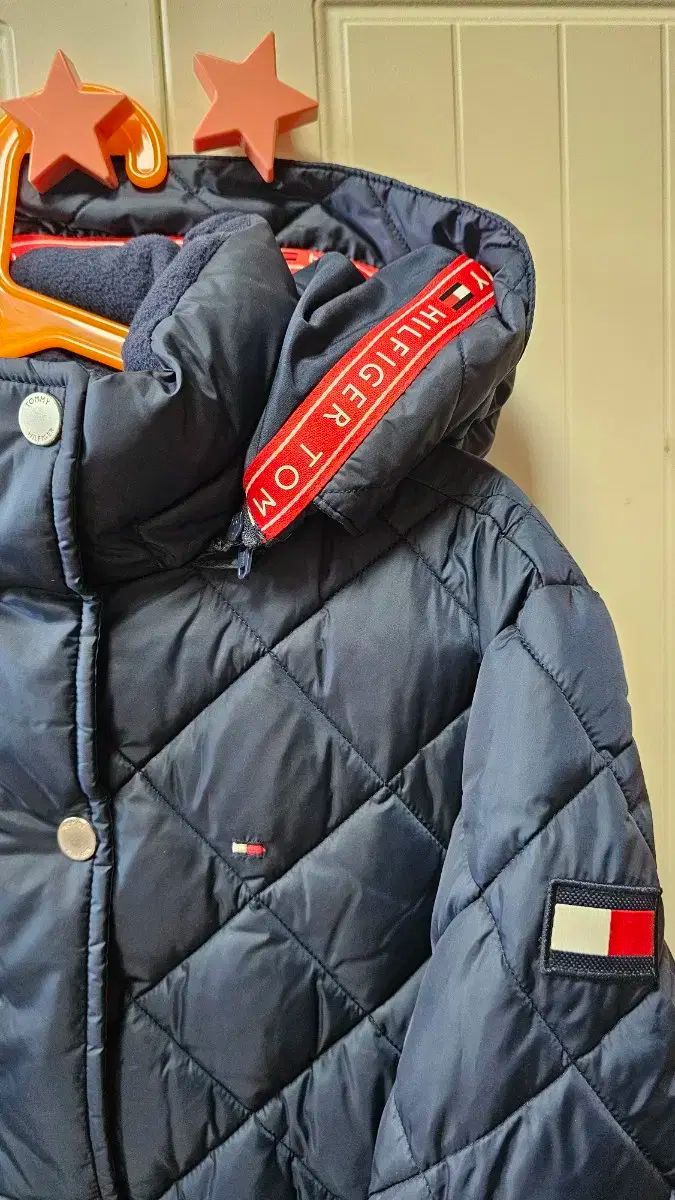 全て 140 Tommy Hilfiger トミーヒルフィガー キルティングアウター Tシャツ