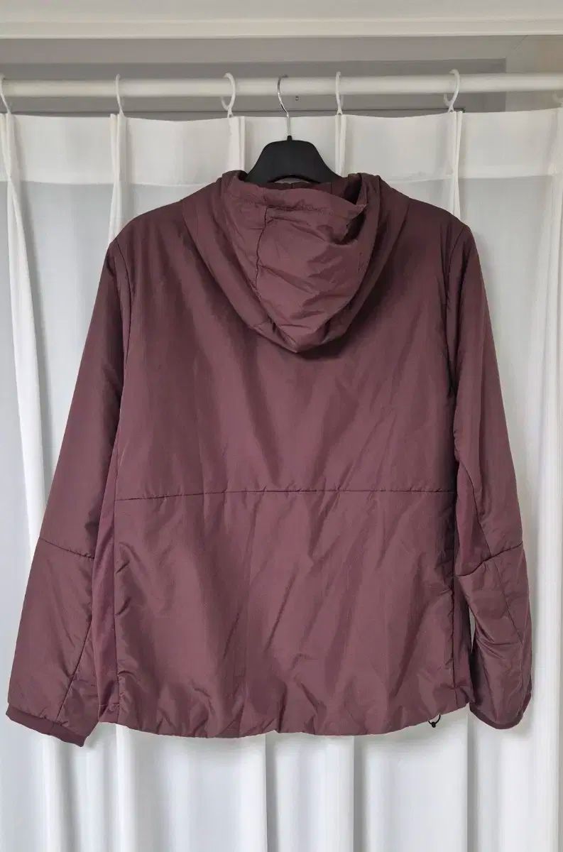 ナイキ サーマフィット 軽量ダウン ゴルフ ランニング ジャケット フード Atom アトム 風 ウィンドブレーカー acg キー