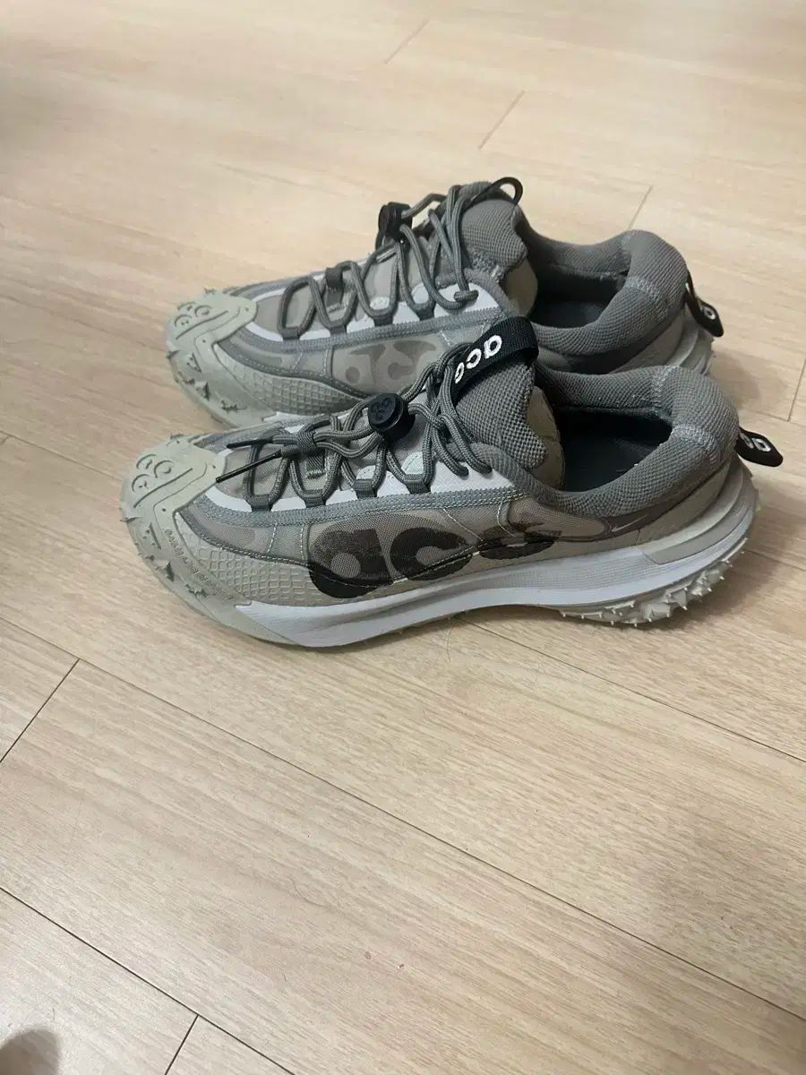 ナイキ ACG マウンテン フライ 255