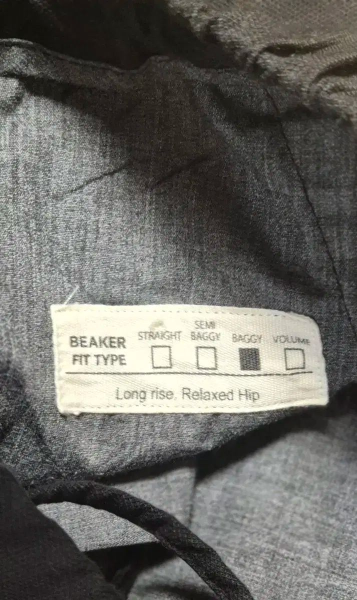 フィット パンツ