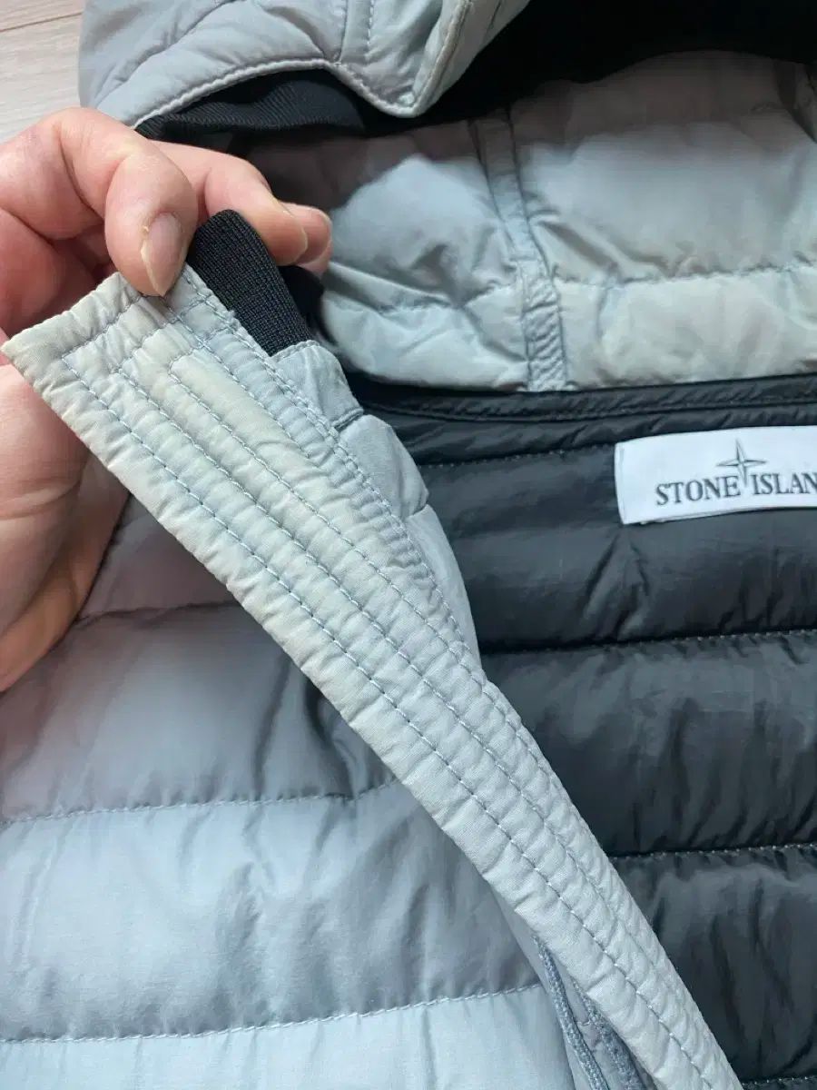 ストーンアイランド