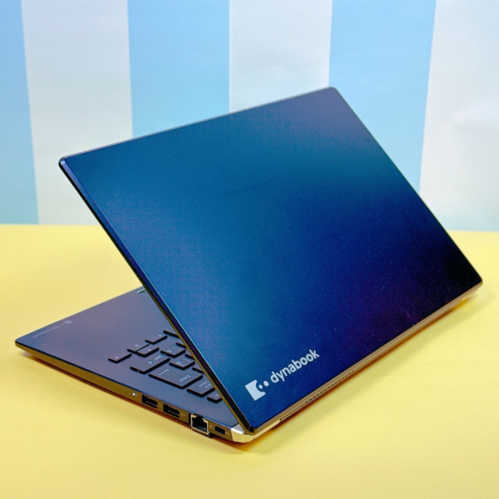 第8世代Core i5で作業効率爆上げ⭐️プロ級16GBメモリ‼️Windows11