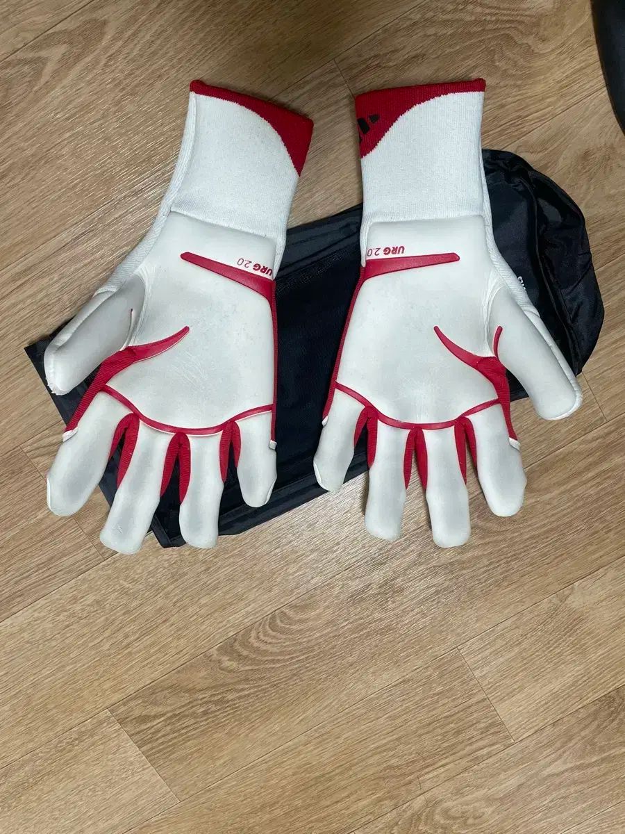 アディダス プレデター ハイブリッド プロモ 8号