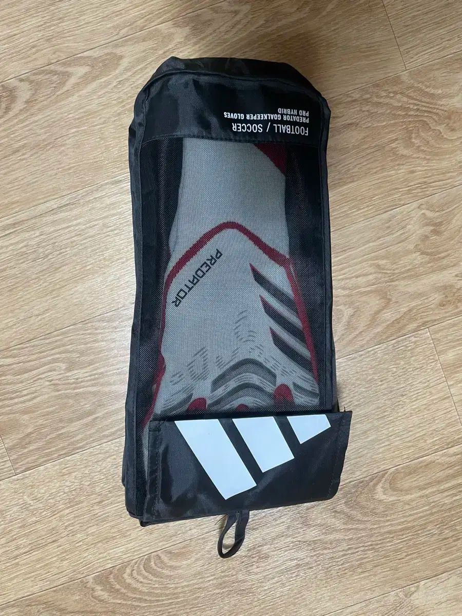 アディダス プレデター ハイブリッド プロモ 8号