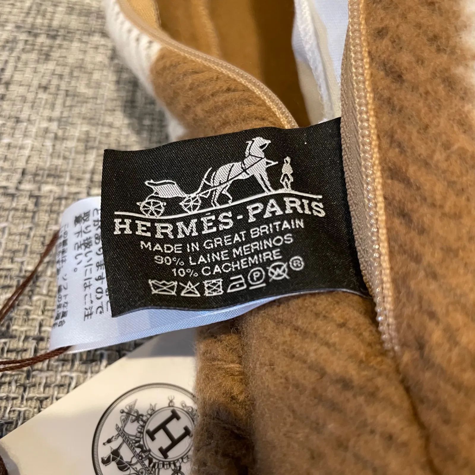 エルメス アヴァロン PM クッション エクリュ×キャメル