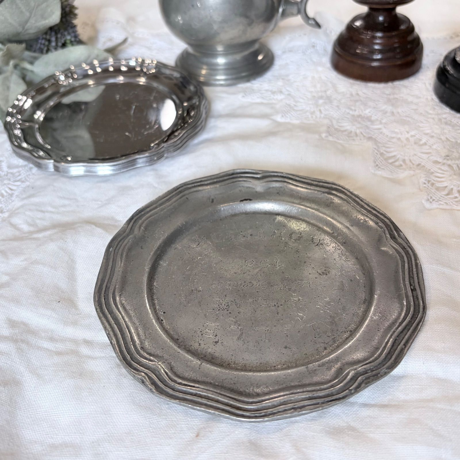 美しく朽ちた　エタン　ピュータープレート　フランスアンティーク　石化 美しく朽ちた エタン ピュータープレート フランスアンティーク 石化