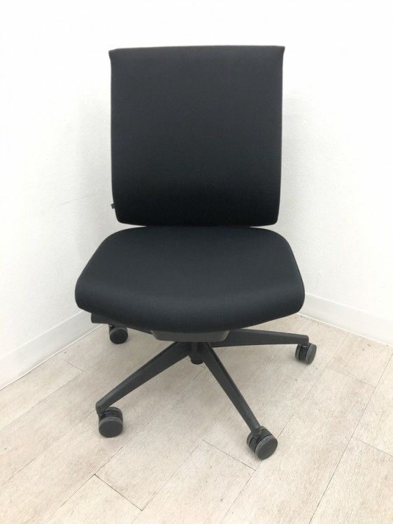 アウトレット品 コクヨ ウィザード4チェア C06-B102C