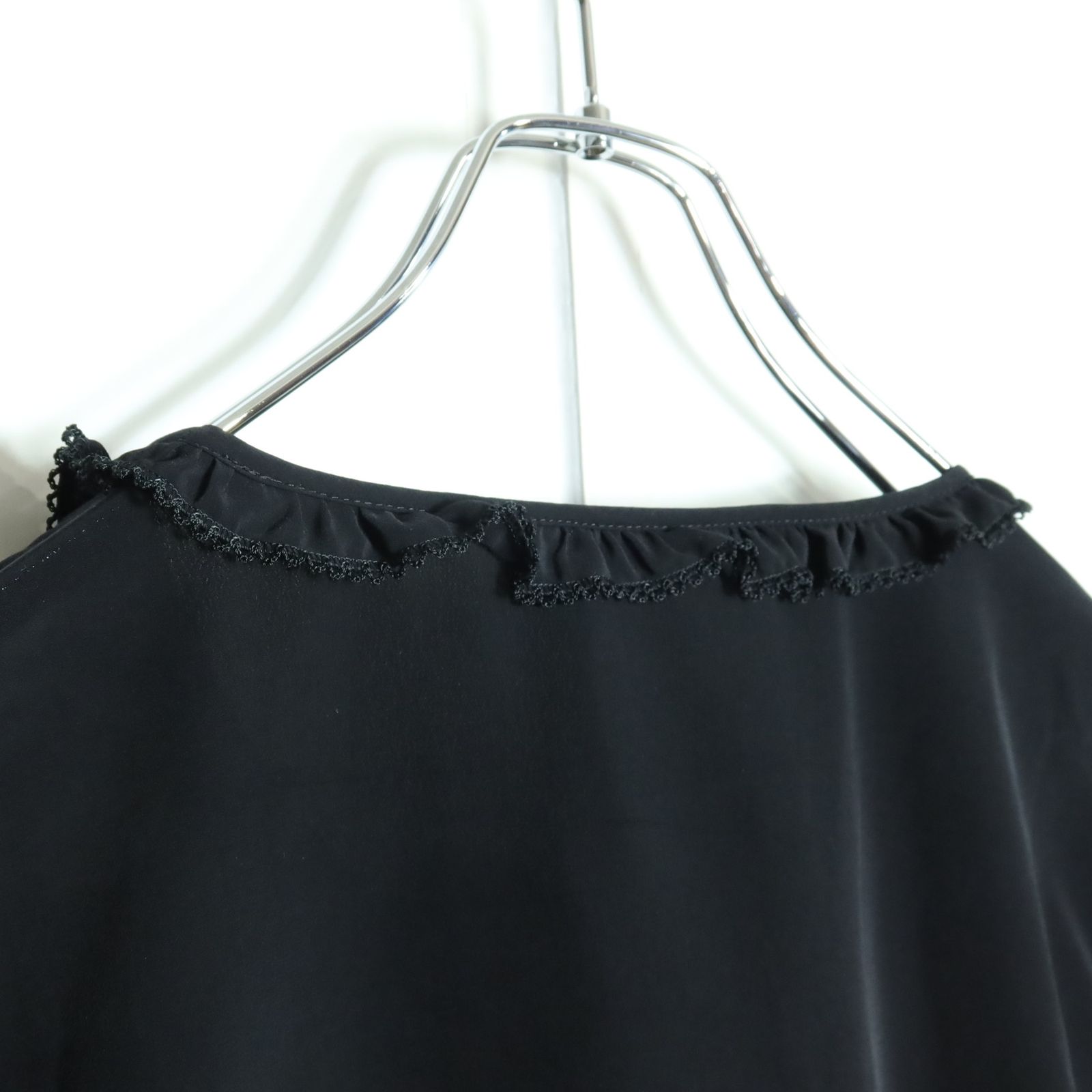 美品】ピンクハウス☆2024年製！リボン付きブラウス ふんわりフォルム