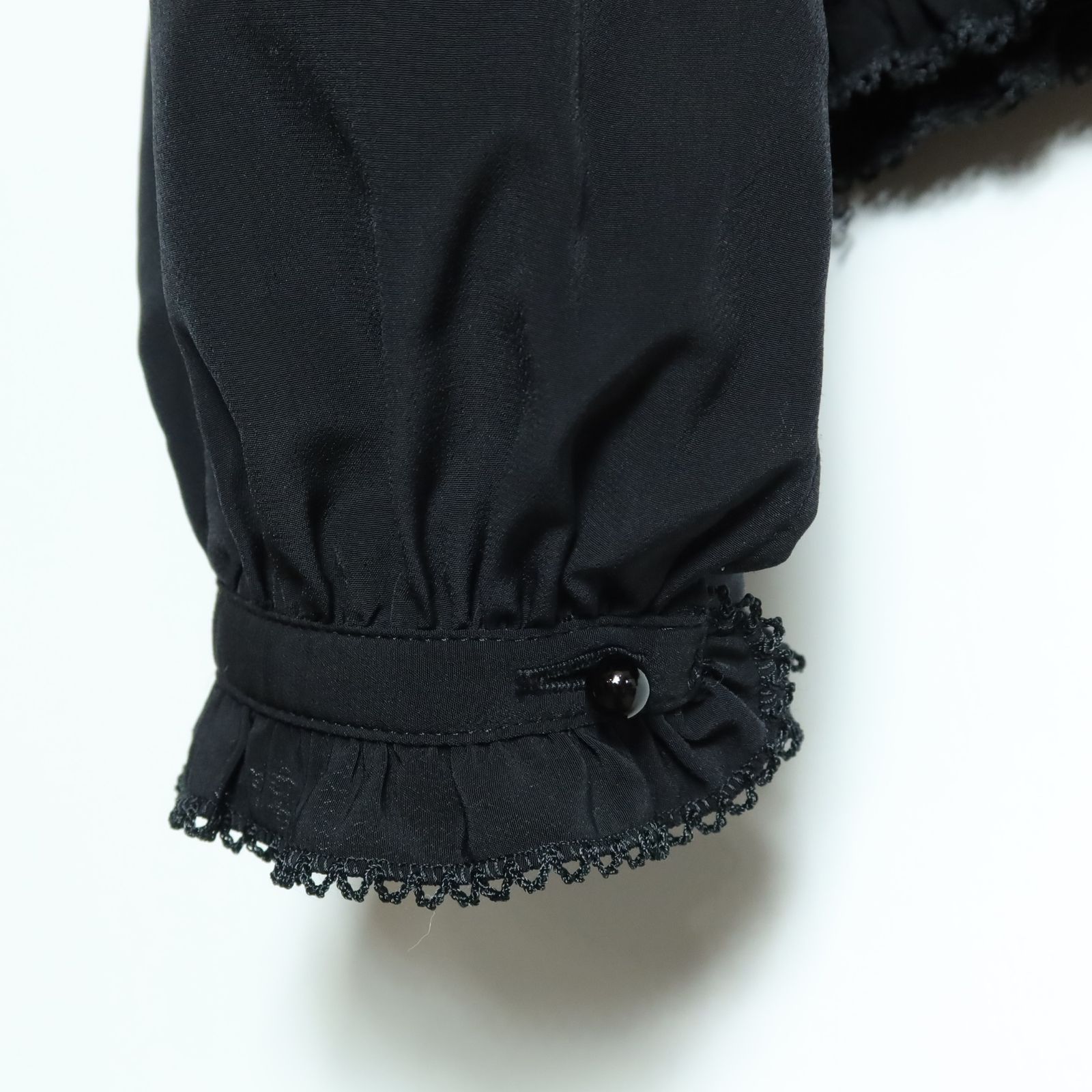 ほぼ未使用♡2021年♡ピンクハウス ピコフリル リボン ブラウス 黒 美品】ピンクハウス☆2024年製！リボン付きブラウス ふんわりフォルム
