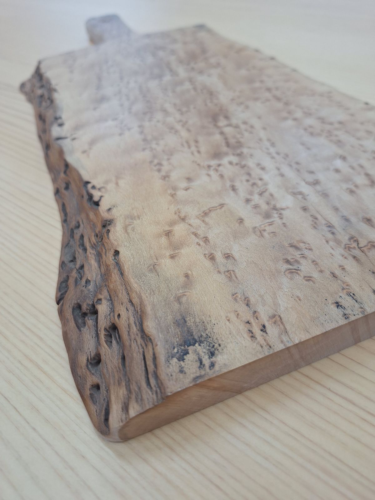 カッティングボード