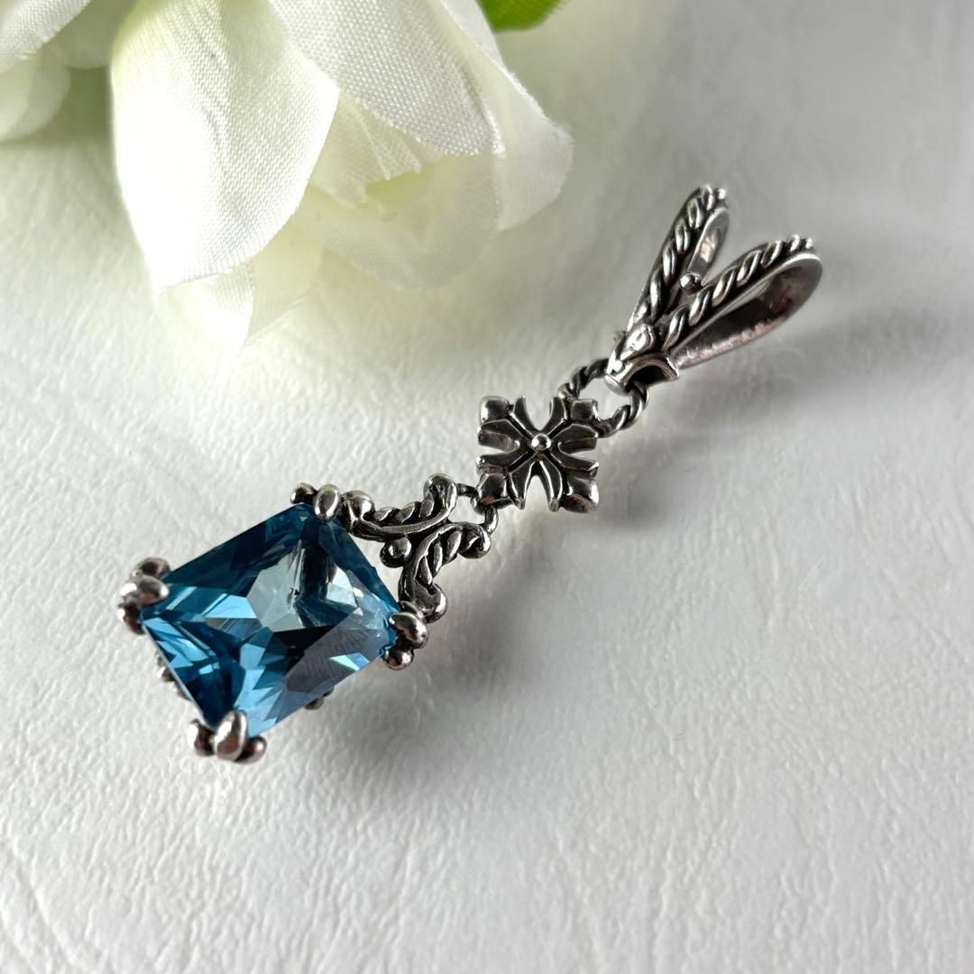 208 ロイヤルオーダー アントワネット ネックレストップ