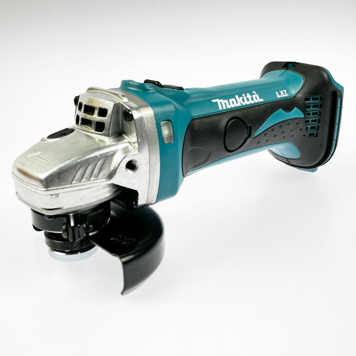 MAKITA マキタ 電動ディスクグラインダ コードレス式 18v 100mm GA402DZ