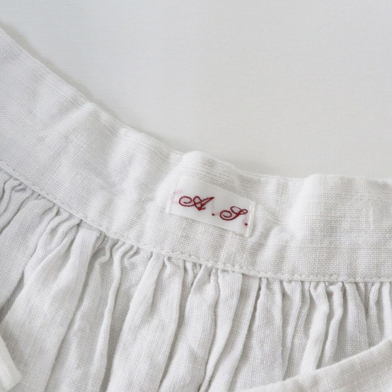 アーツアンドサイエンス ARTS-SCIENCE コットンリネンギャザースキッパーワンピース 1 オフホワイト 裾刺繍 ドレス