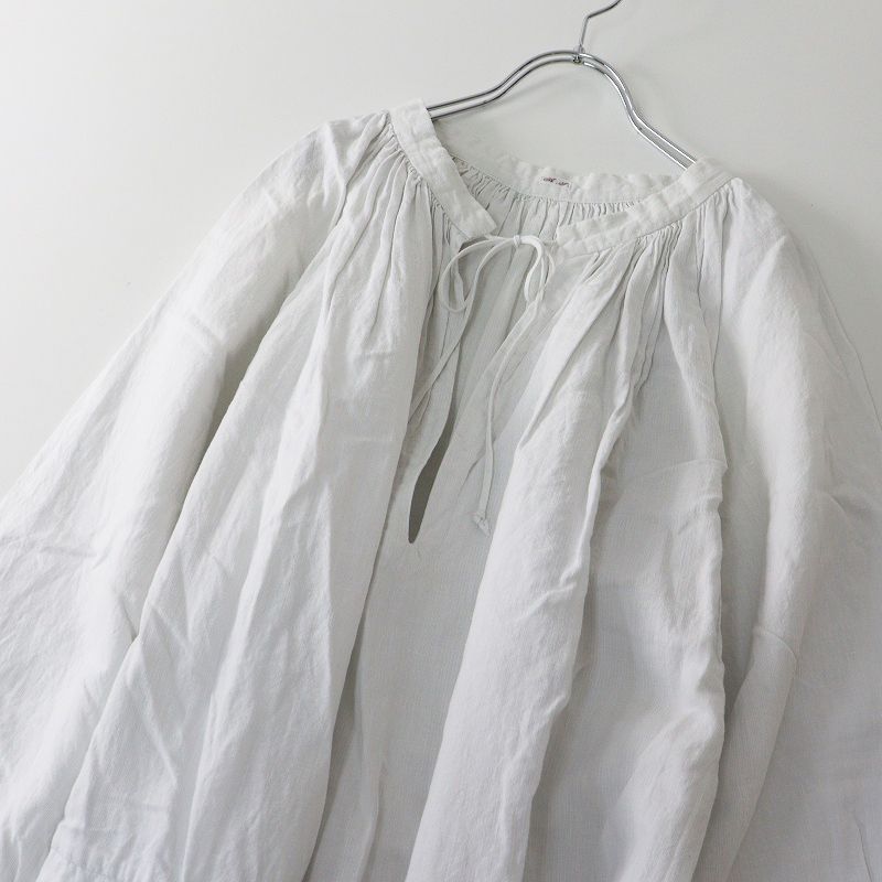 オフホワイト 裾刺繍