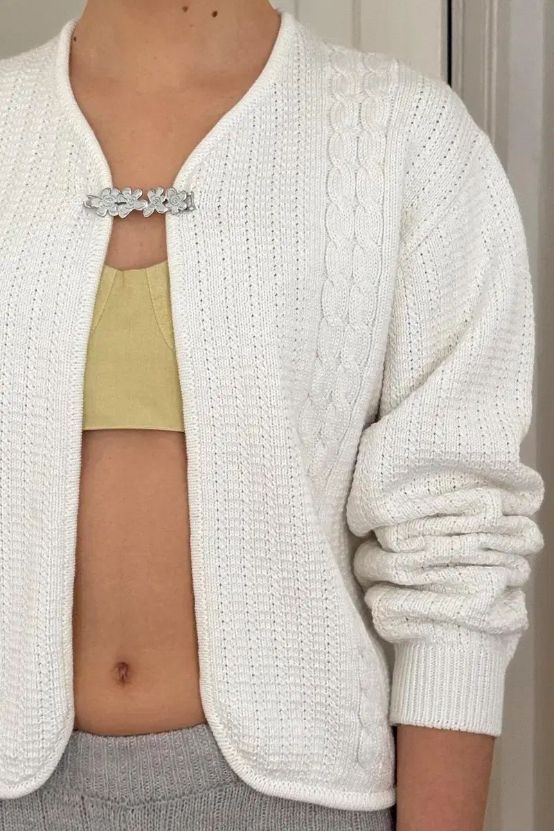 ツイスト カーディガン