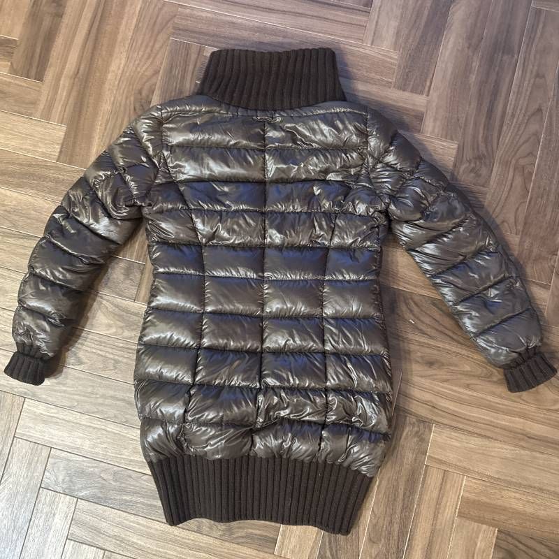 ダウンジャケット