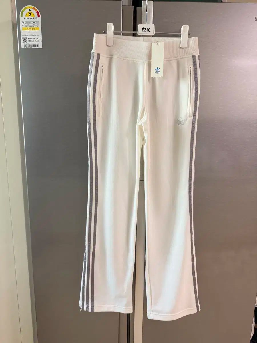アディダス グリッター ロゴ パンツ