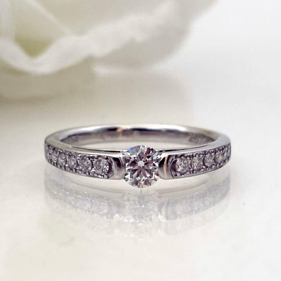 251 ラザールダイヤモンド Pt950 リング0.28ct 0.16ct