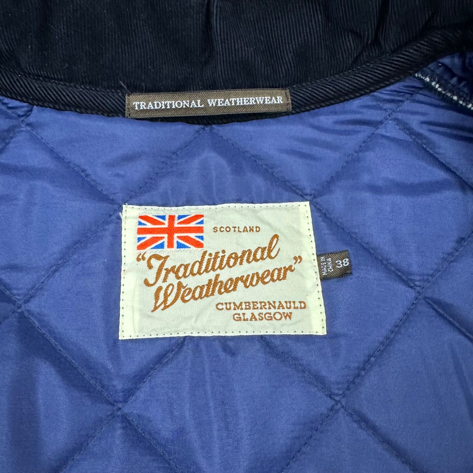 ダークネイビー