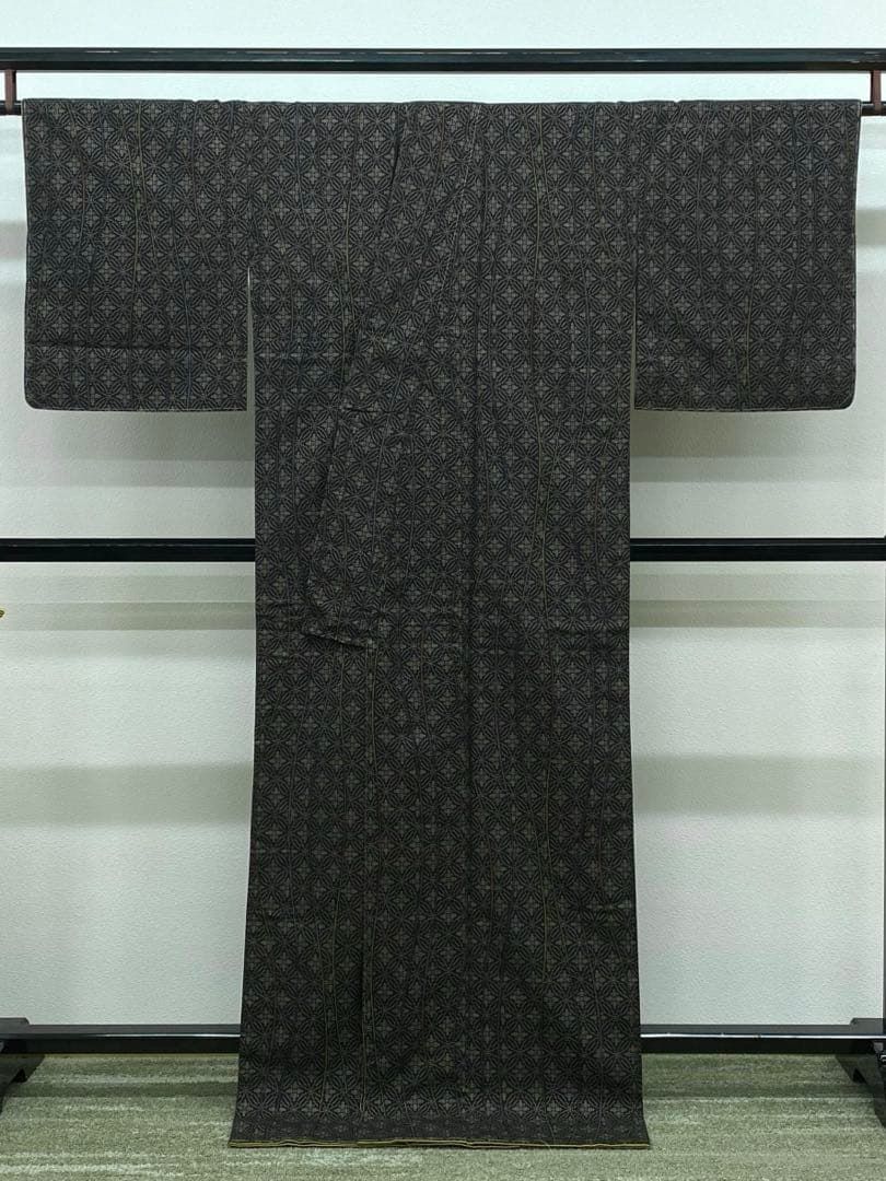 本場奄美大島紬