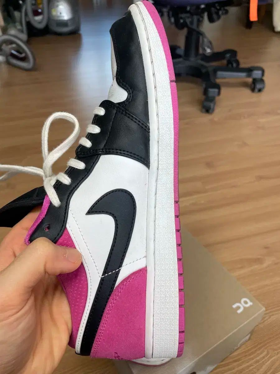 ジョーダン 1 ロー SE フューシャ 280