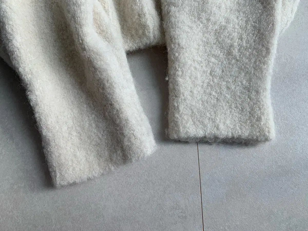  レター アルパカ ブークレ ニット クリーム 長袖 ニット セーター