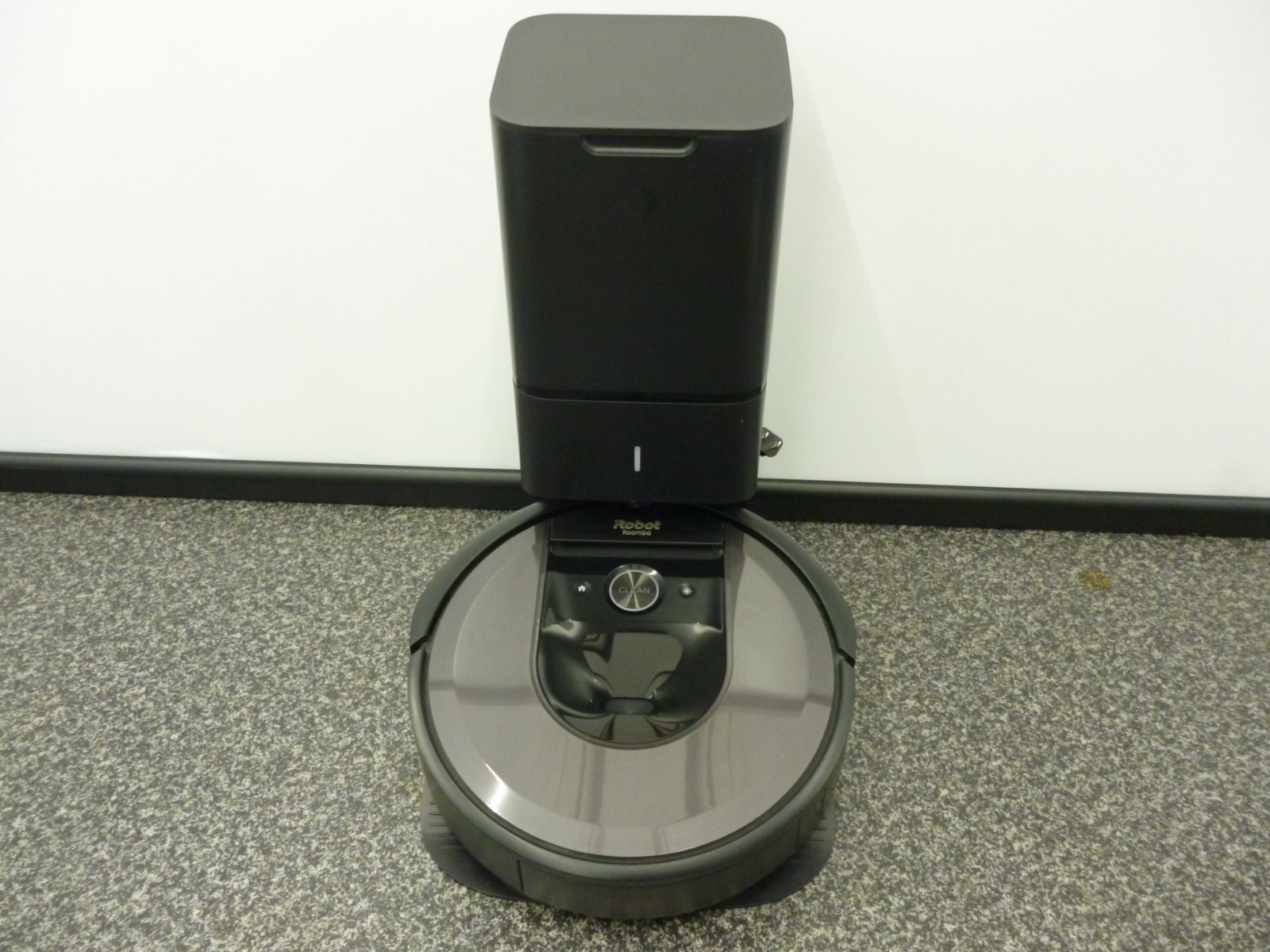 品 iRobot ルンバ i 7 RVB-Y 2 ロボット掃除機 ロボットクリーナー クリーンベース付き 2019年製